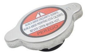 Tampa radiador march livina sentra versa 0.9 bar tc7090